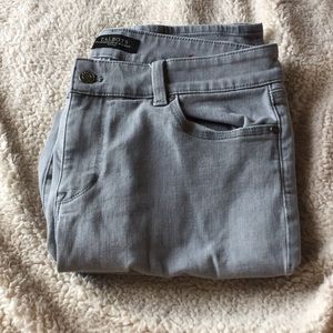 gray boyfriend jean